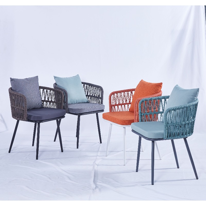 Outdoor Furniture Cafe - เฟอร์นิเจอร์กลางแจ้งแบบเชือกถักดีไซน์ปี 2023 ขายส่งโครงเหล็ก โครงเหล็กกล้า เก้าอี้รับประทานอาหารสำหรับลานเฉลียง คาเฟ่